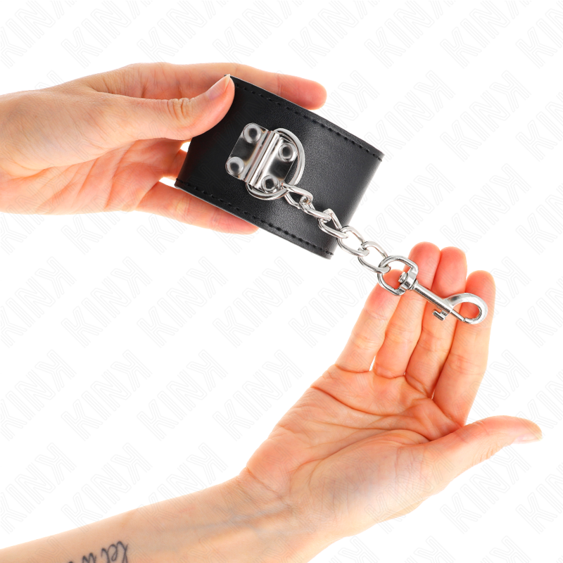 KINK - BLACK ADJUSTABLE PADLOCK WRIST 16-23 CM X 5.5 CM
