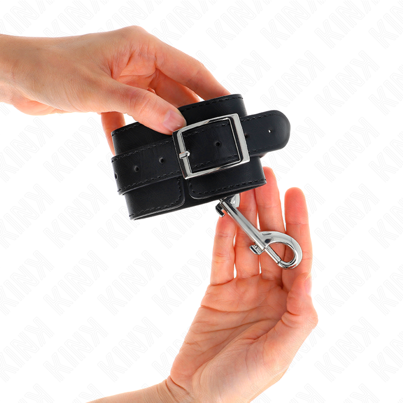 KINK - WRIST RESTRAINTS - ADJUSTABLE BLACK SINGLE RIVET LINE 17-28 CM X 5 CM
