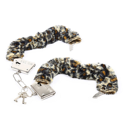 OHMAMA FETISH - VELVET LINED METAL WRIST CUFFS