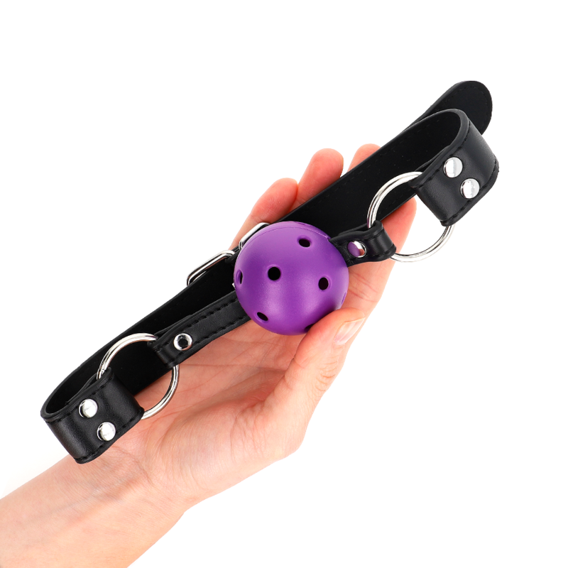 KINK - BREATHABLE BALL GAG 4 CM WITH PURPLE DOUBLE RIVET 62.5 x 2.5 CM ADJUSTABLE 42-58 CM