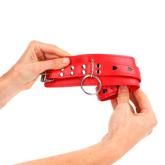 KINK - RED WRIST WITH ADJUSTABLE BLACK HEART INSERT 21-28 CM X 5.5 CM